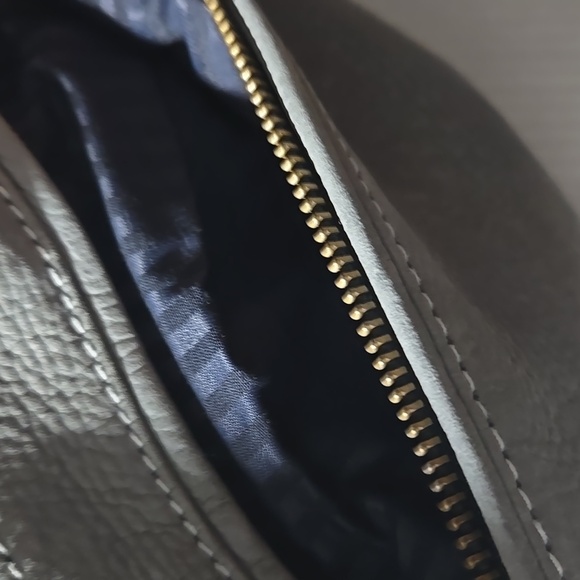 Vintage Nubuck Coach - Picture 7 of 13